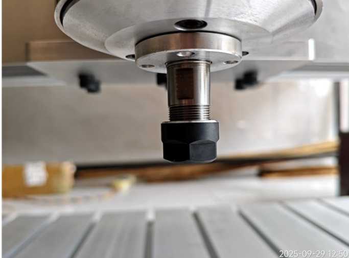 Фото Настольный фрезерный станок с ЧПУ DeskMill 4060 1500W